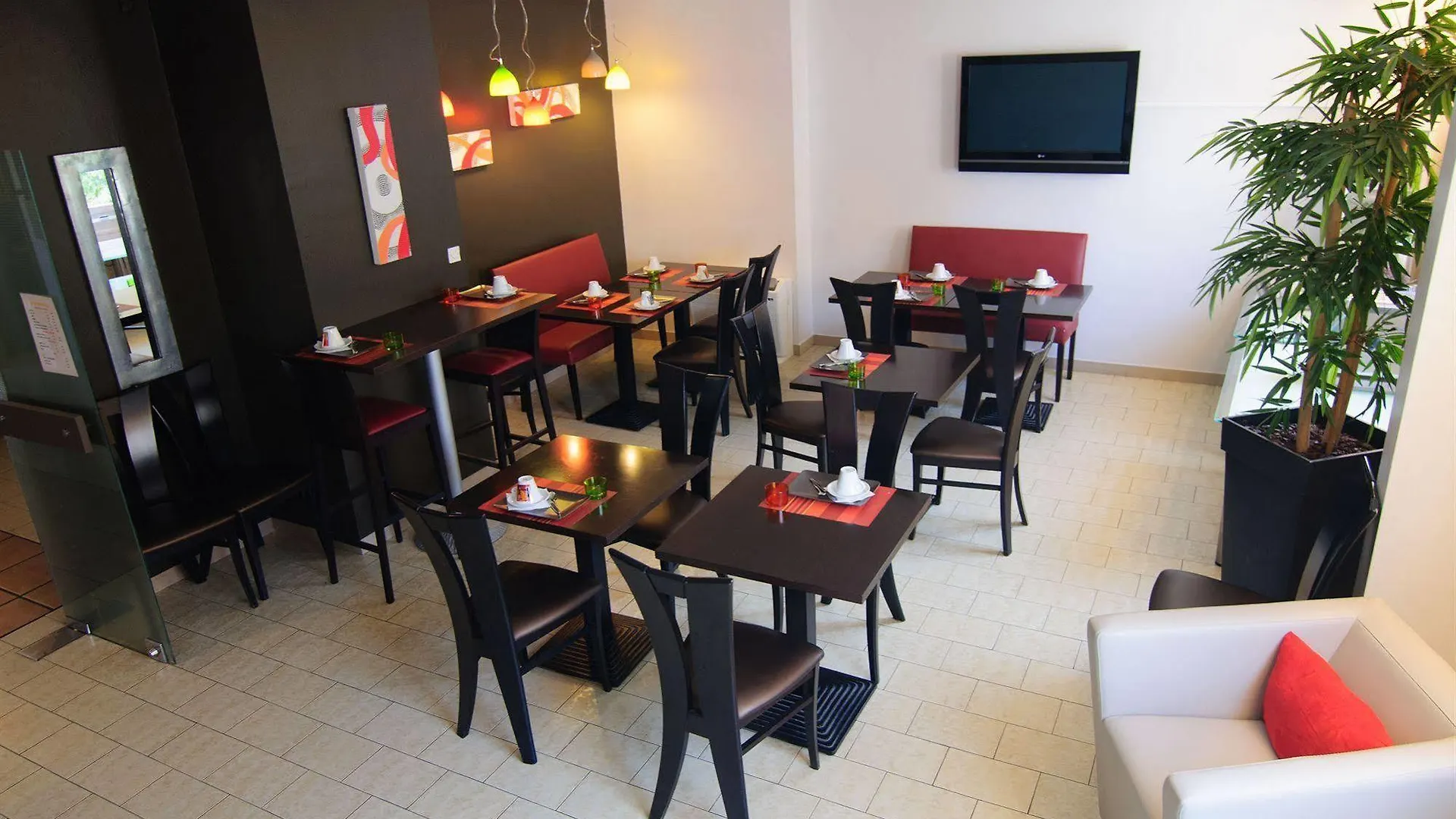 The Originals City, Hôtel Dau Ly, Lyon Est  Bron Hotel
