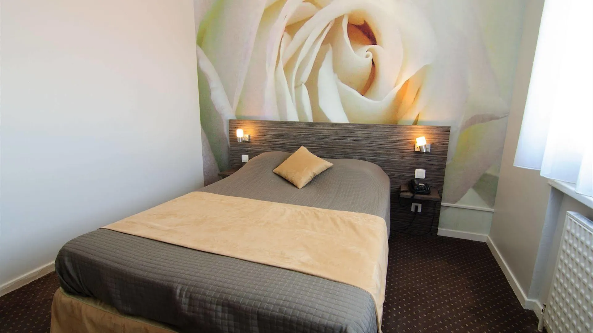 *** Hotel The Originals City, Hôtel Dau Ly, Lyon Est  Bron Frankreich