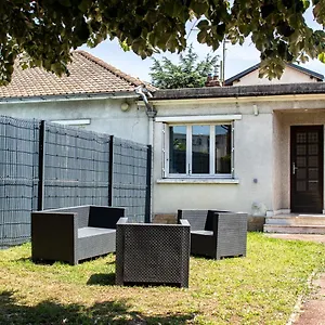 Maisonnette Avec Jardin, Parc Du Chêne Appartement